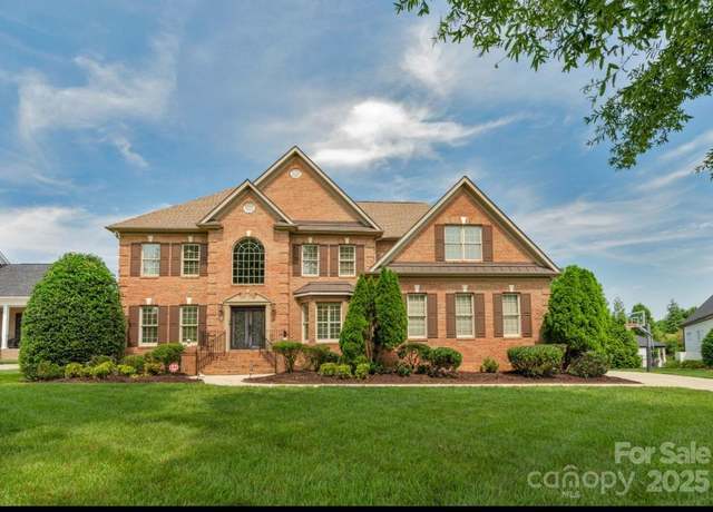 Property at 9008 Skipaway Dr, Waxhaw, NC 28173, 5 beds, 4.5 baths