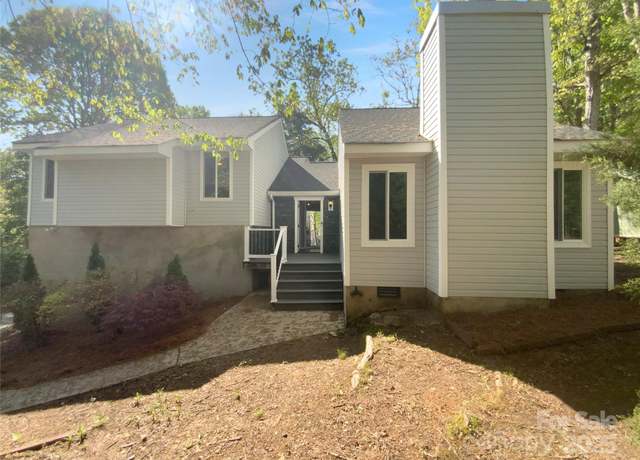 Property at 8000 Briardale Dr, Charlotte, NC 28212, 3 beds, 2 baths