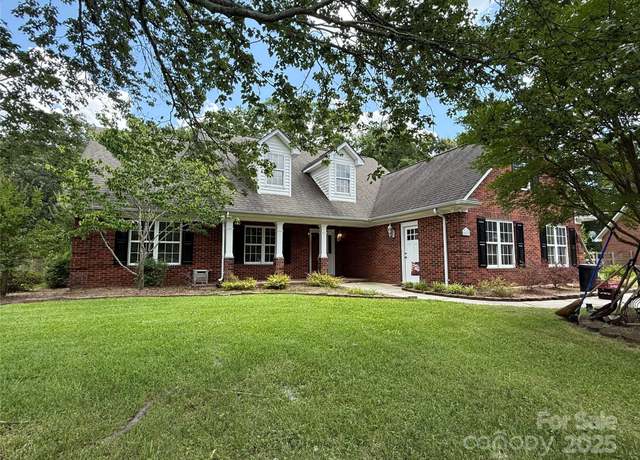 Property at 4402 Poxon Ln, Monroe, NC 28110, 3 beds, 2 baths