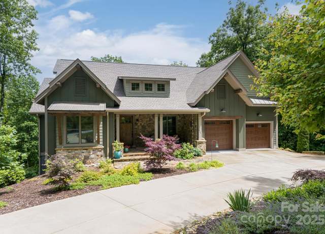 Property at 807 Hollybrook Dr, Flat Rock, NC 28731, 4 beds, 3.5 baths