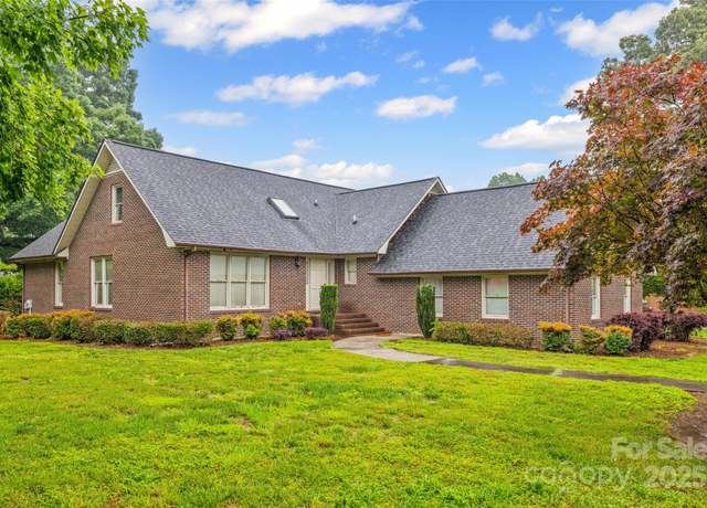Property at 36433 Azalea Cir, New London, NC 28127, 3 beds, 3 baths