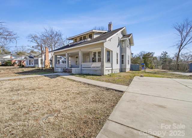 Property at 154 W End St, Chester, SC 29706, 6 beds, 2 baths