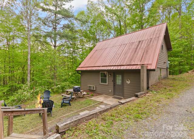 Property at 416 Secluded Cv, Waynesville, NC 28785, 1 bed, 1.5 baths