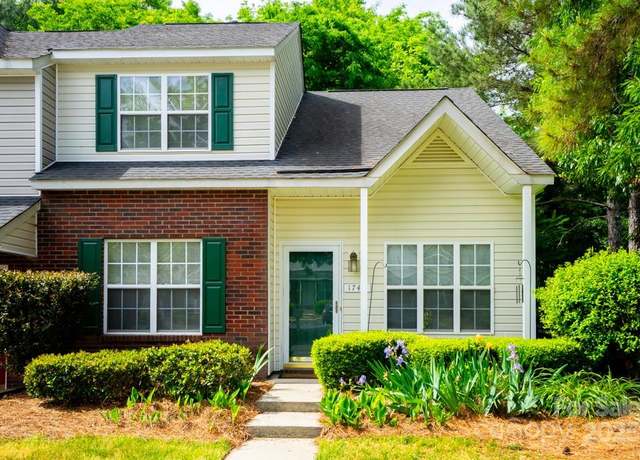Property at 1748 Pergola Pl, Charlotte, NC 28213, 3 beds, 2 baths