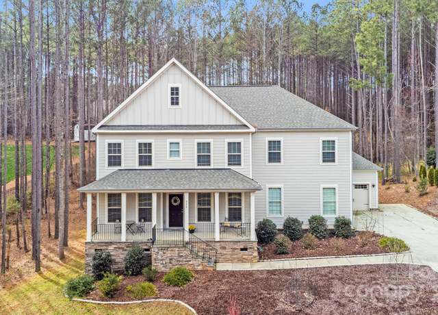 Property at 220 Kenway Loop, Mooresville, NC 28117, 4 beds, 3 baths
