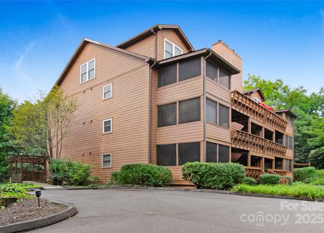 Property at 157 Toxaway Views Dr #802, Lake Toxaway, NC 28747, 2 beds, 2 baths