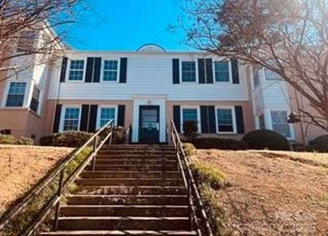 Property at 565 Wakefield Dr, Charlotte, NC 28209, 2 beds, 1 bath