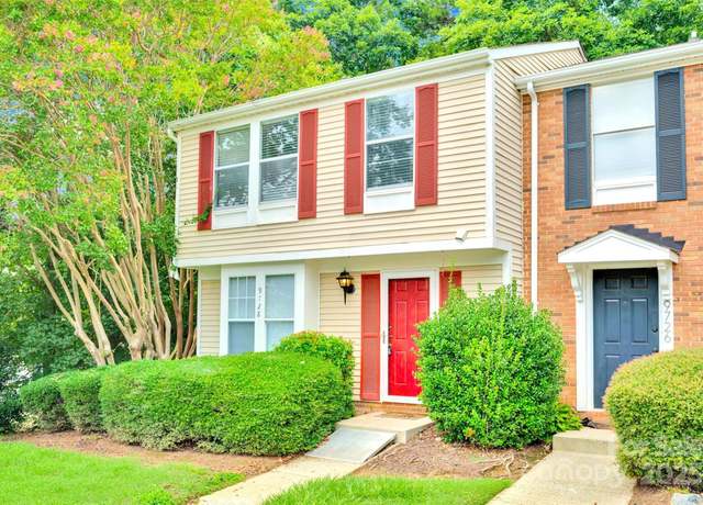 Property at 9728 Old Gate Dr, Matthews, NC 28105, 2 beds, 1.5 baths