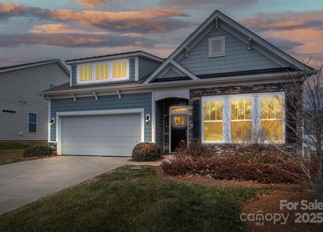 Property at 131 E Northstone Rd, Mooresville, NC 28115, 3 beds, 2 baths