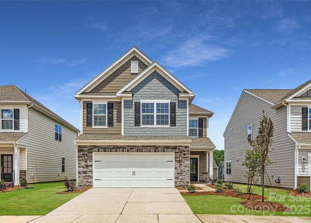 Property at 1816 Otter Perch Ln, Fort Mill, SC 29715, 3 beds, 2.5 baths