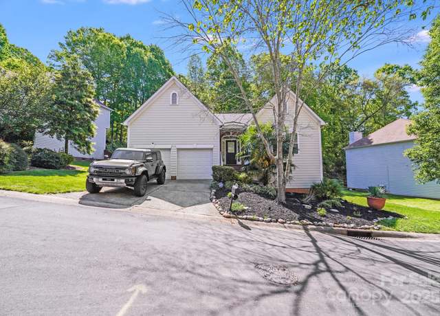 Property at 13817 Kings Carriage Ln, Charlotte, NC 28278, 3 beds, 2 baths