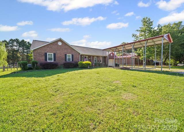 Property at 3206 Basilwood Cir, Monroe, NC 28110, 3 beds, 2 baths