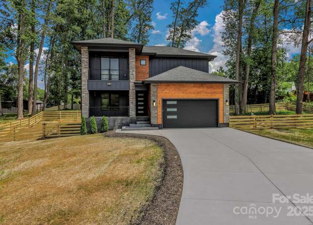 Property at 25 Scott Meadows Dr, Asheville, NC 28806, 2 beds, 2.5 baths