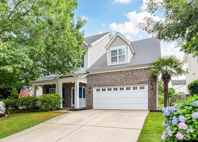 Property at 1016 Yellow Daisy Dr, Matthews, NC 28104, 5 beds, 3.5 baths