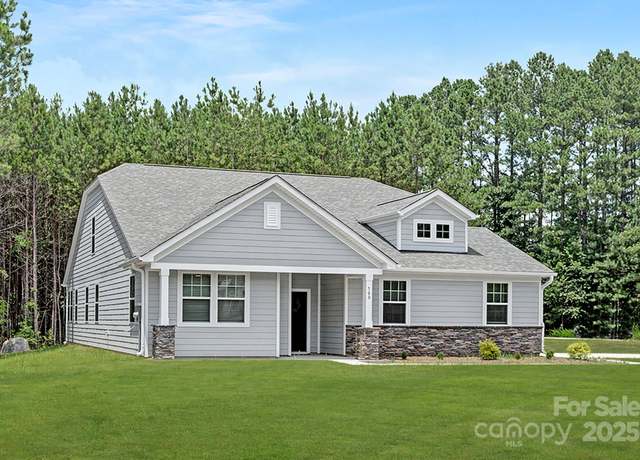 Property at 700 Sunset Pointe Dr, Salisbury, NC 28146, 4 beds, 3 baths