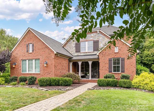 Property at 17412 Pennington Dr, Cornelius, NC 28031, 4 beds, 3.5 baths