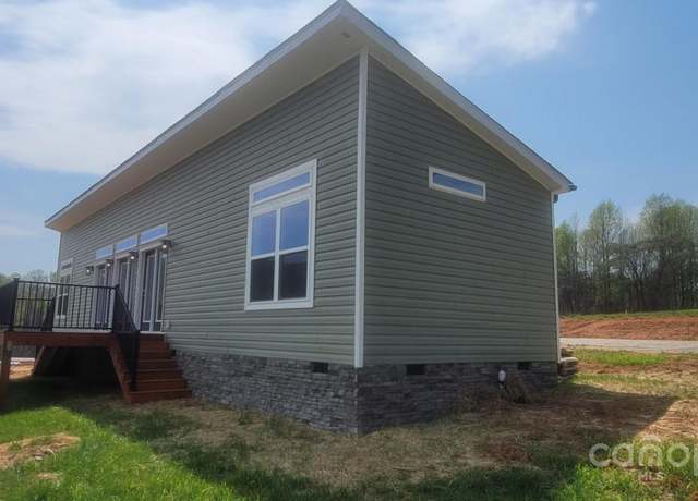 Property at 840 Martinat Dr #1, Valdese, NC 28690, 2 beds, 2 baths