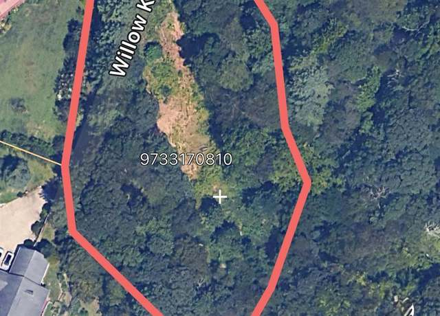 Property at 12 Willow Knoll Dr, Weaverville, NC 28787