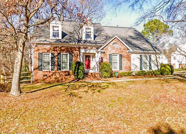 Property at 9437 Fairmead Dr, Charlotte, NC 28269, 4 beds, 2 baths