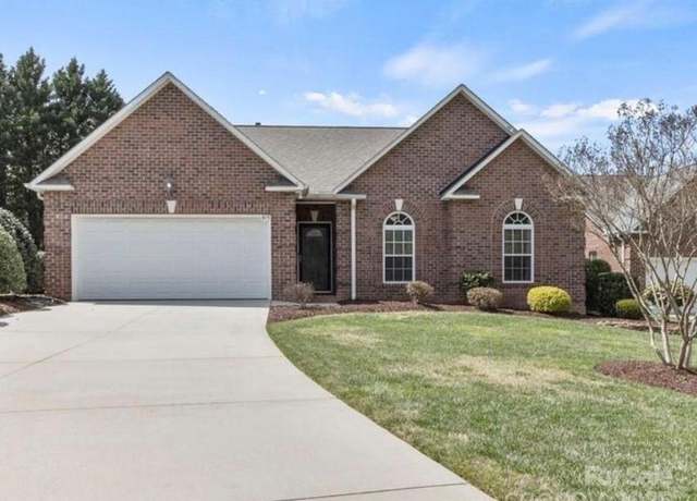 Property at 915 Overhill Rd, Salisbury, NC 28144, 3 beds, 2 baths
