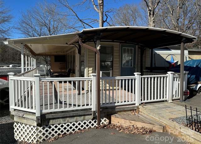 Property at 168 Clubhouse Dr, New London, NC 28127, 3 beds, 1 bath