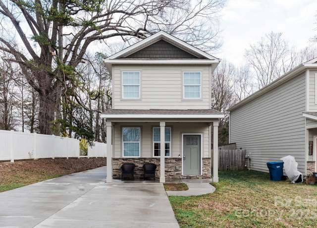 Property at 1766 15th Street Pl NE, Hickory, NC 28601, 3 beds, 2 baths