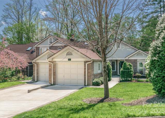Property at 102 Glenbrook Dr, Hendersonville, NC 28739, 2 beds, 2 baths