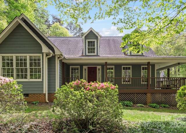 Property at 705 Normandy Rd, Mooresville, NC 28117, 3 beds, 2 baths