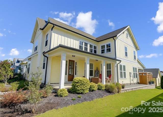 Property at 1507 Riverwalk Pkwy, Rock Hill, SC 29730, 4 beds, 3 baths