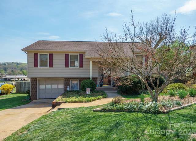 Property at 409 Cardinal Dr, Newton, NC 28658, 3 beds, 2.5 baths