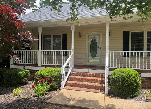 Property at 165 Graceland Pl, Salisbury, NC 28146, 3 beds, 2 baths