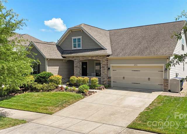 Property at 14914 Marymont Ave, Huntersville, NC 28078, 4 beds, 3 baths