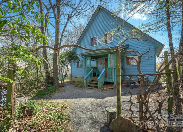 Property at 195 Prospectors Trl, Black Mountain, NC 28711, 2 beds, 2 baths