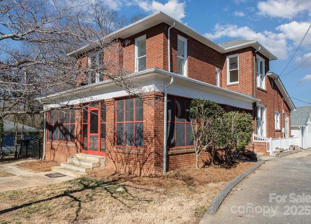 Property at 414 W Harvie Ave, Gastonia, NC 28052, 3 beds, 3 baths