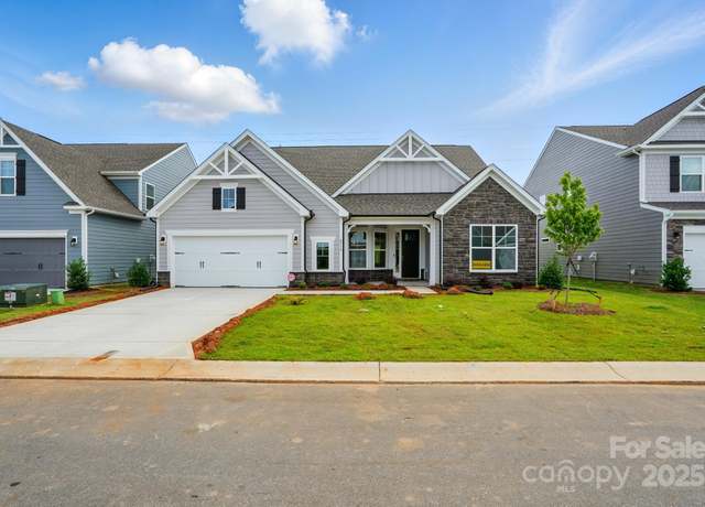 Property at 8716 Acadia Pkwy #596, Sherrills Ford, NC 28673, 3 beds, 2.5 baths