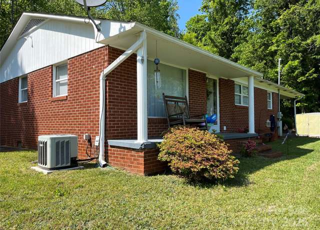 Property at 4924 Sugar Hill Rd, Marion, NC 28752, 3 beds, 1 bath