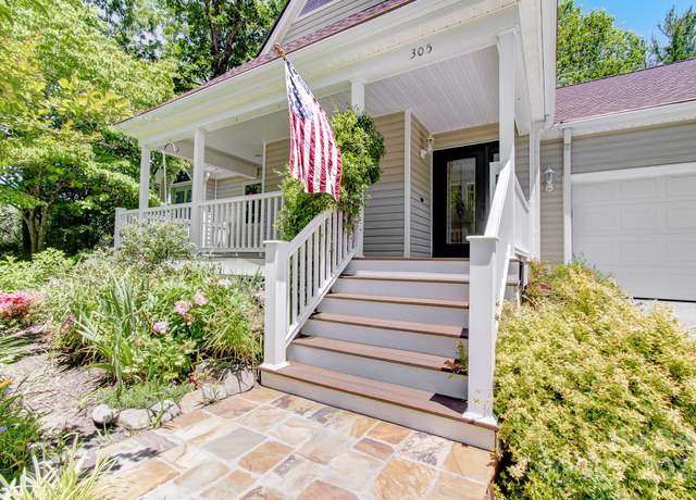 Property at 305 E High Point Ln, Hendersonville, NC 28791, 3 beds, 3 baths