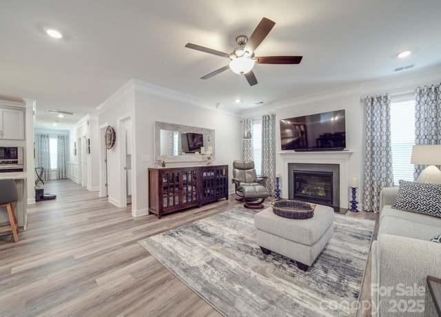 Property at 647 R L Stowe Rd, Belmont, NC 28012, 4 beds, 3 baths