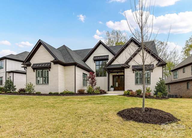 Property at 911 Abilene Ln, Fort Mill, SC 29715, 5 beds, 4.5 baths