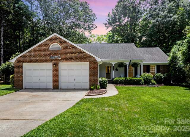 Property at 1014 Covewood Ct, Charlotte, NC 28270, 3 beds, 2 baths