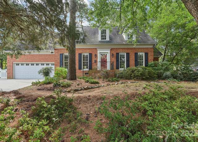 Property at 2423 Winterbrooke Dr, Matthews, NC 28105, 4 beds, 2.5 baths