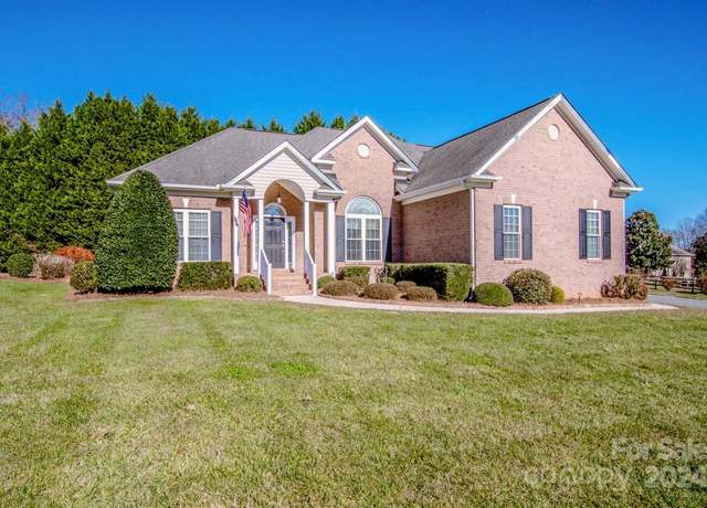 Property at 131 Quail Haven Dr, Troutman, NC 28166, 3 beds, 3 baths