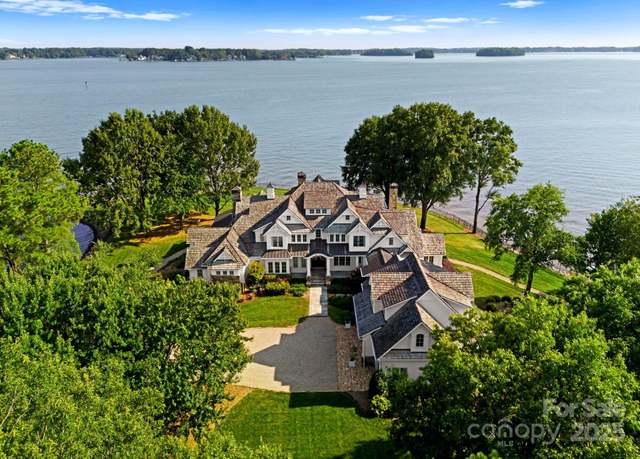 Property at 124 Wellcraft Ct, Mooresville, NC 28117, 6 beds, 7 baths