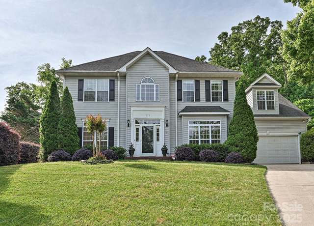 Property at 557 S Portman Ln, Fort Mill, SC 29708, 4 beds, 2.5 baths