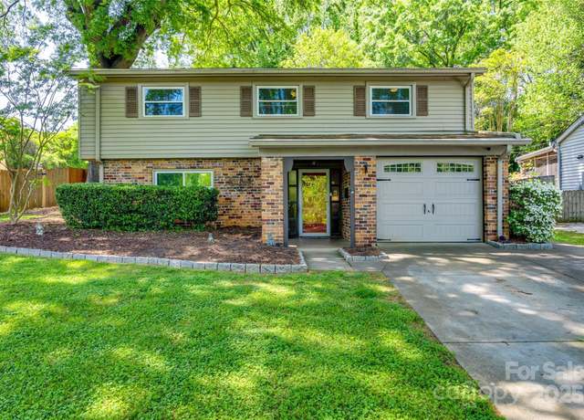 Property at 4224 Firwood Ln, Charlotte, NC 28209, 3 beds, 1.5 baths