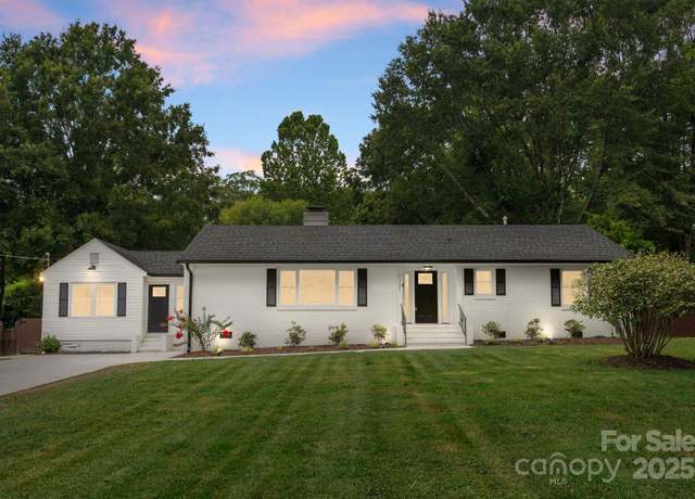 Property at 1121 S Edgemont Ave, Gastonia, NC 28054, 4 beds, 3.5 baths