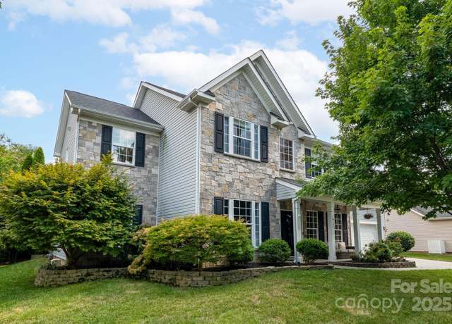 Property at 10121 Halkirk Manor Ln, Charlotte, NC 28278, 3 beds, 2.5 baths
