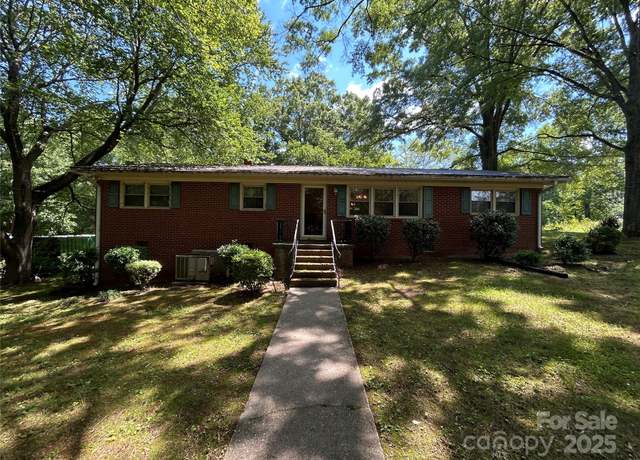 Property at 211 S Slack St, Albemarle, NC 28001, 3 beds, 1.5 baths