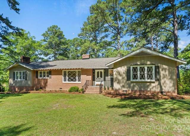 Property at 124 Lakeway Dr, Cheraw, SC 29520, 4 beds, 3.5 baths
