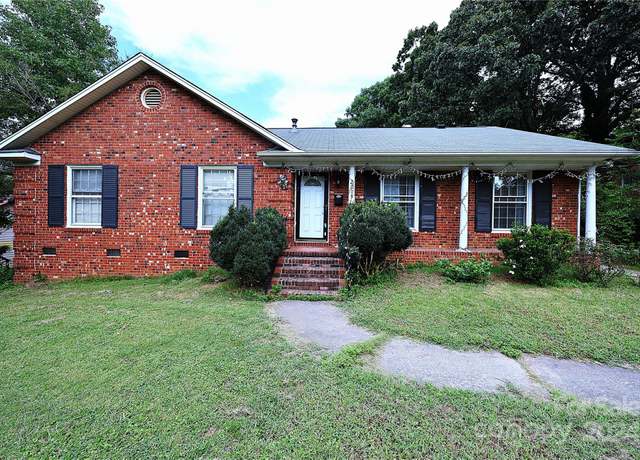 Property at 2209 Laura Dr, Charlotte, NC 28212, 3 beds, 2 baths